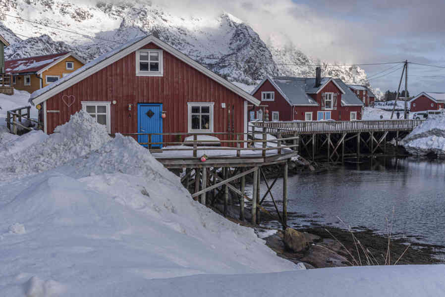 Noruega - islas Lofoten 065 - Henningsvaer.jpg